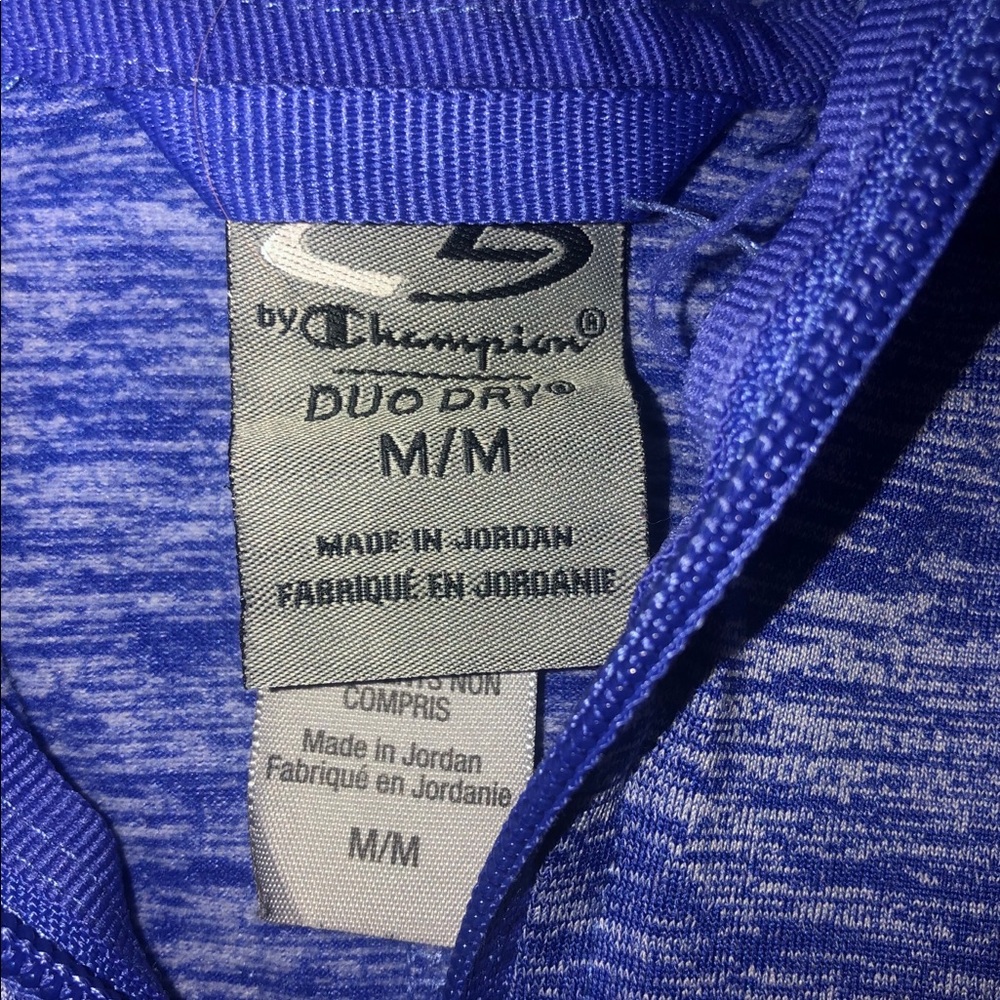 *Champion jacket✨ - Picture 2 of 2